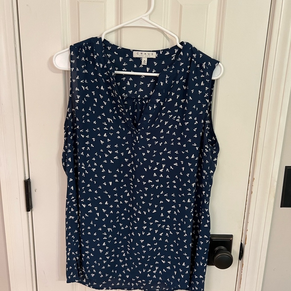 Chaus Women's Navy and White Sleeveless Blouse